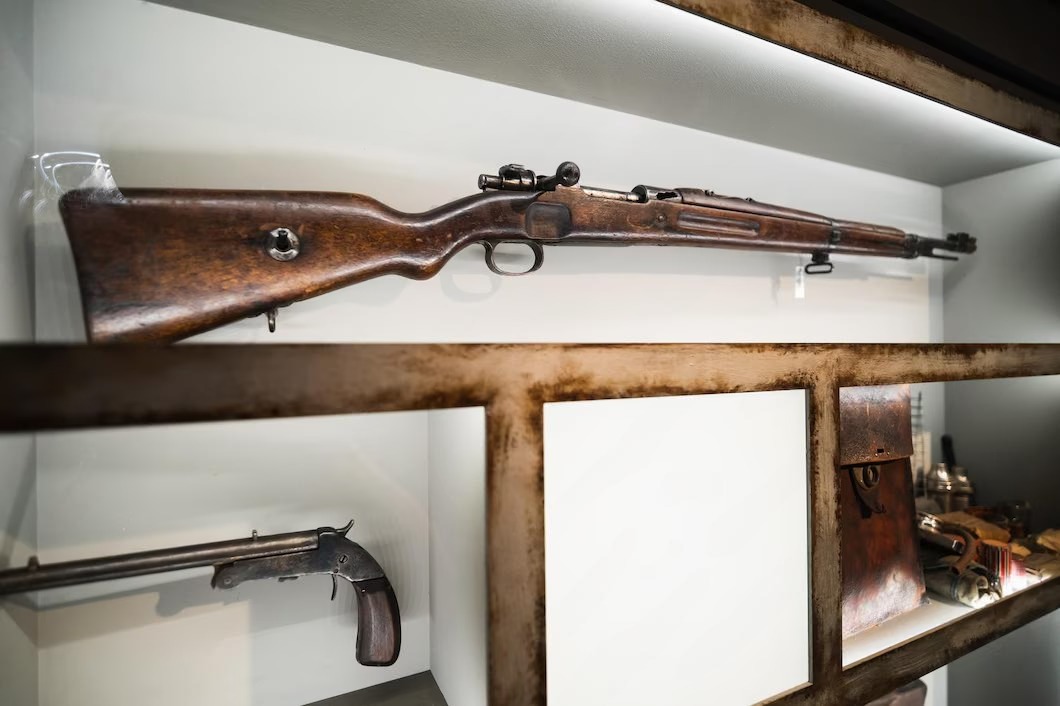 Rightful Liberty Arms | How Gun Brokers Help Collectors Build High-Value Firearm Portfolios Gun Brokers Help Collectors Build High-Value Firearm Portfolios